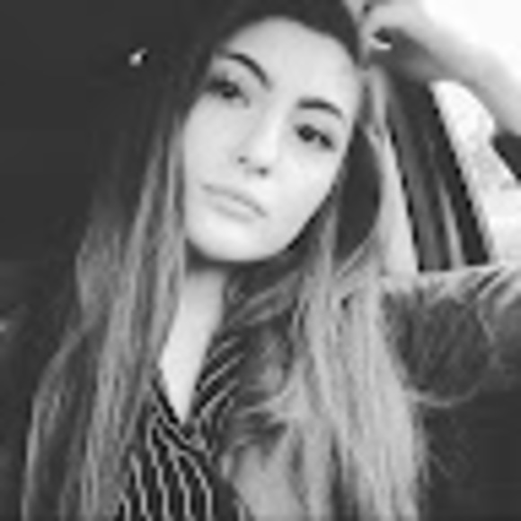 Meet your Posher, Rita - Picture 1 of 1